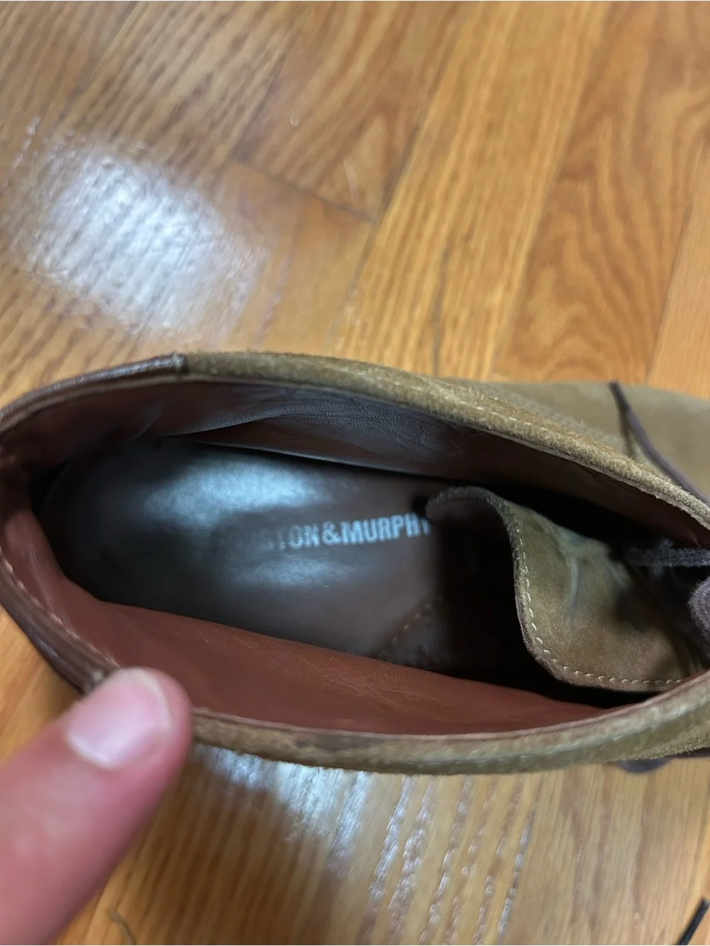 Johnston & Murphy Olive Suede Chukka Boots
